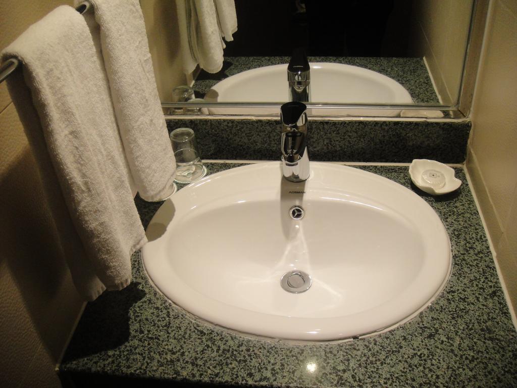 New Gloria Plaza Garden Hotel Harbin Kamer foto